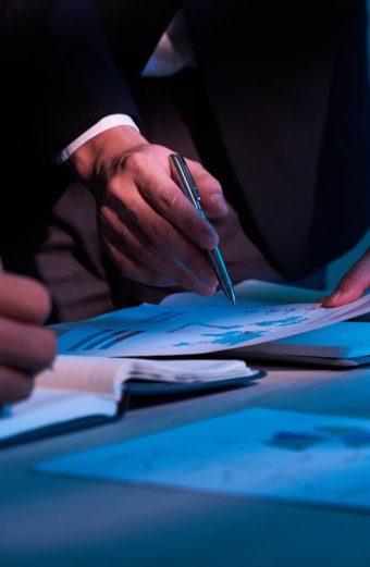 Qual o papel de um time financeiro na tomada de decisão estratégica?