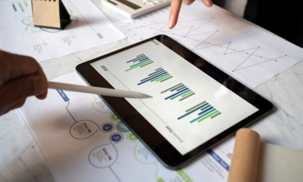 Forecast financeiro: como projetar quando o histórico deixa de ser confiável