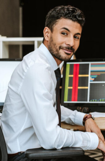 Curso de modelagem financeira: metodologia prática para construir modelos do zero