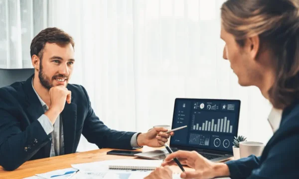 Consultoria financeira pessoal: o que é, como funciona, benefícios e quando contratar